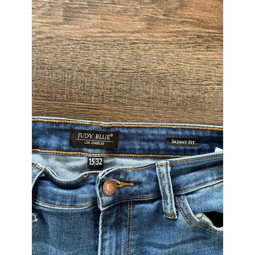 Judy Blue Skinny Jeans - Picture 3 of 3